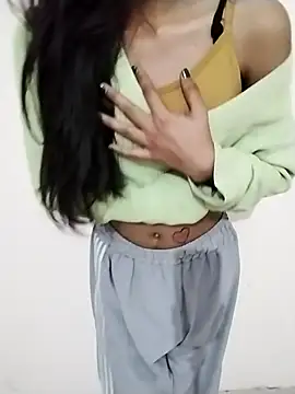 Snapshot of Alli8900 chatting on 11.28.25 Alli8900 online show from 11.28.25