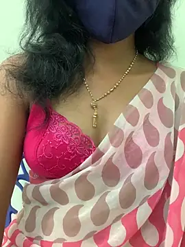 Snapshot of honeygirl6996 chatting on 05.26.26 honeygirl6996 online show from 05.26.26