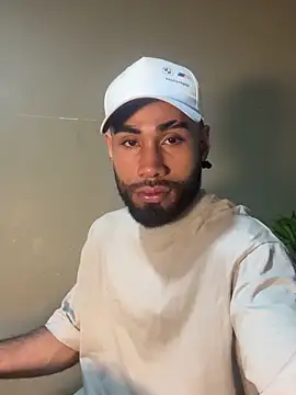 Luca Fuego online show from 12.03.25