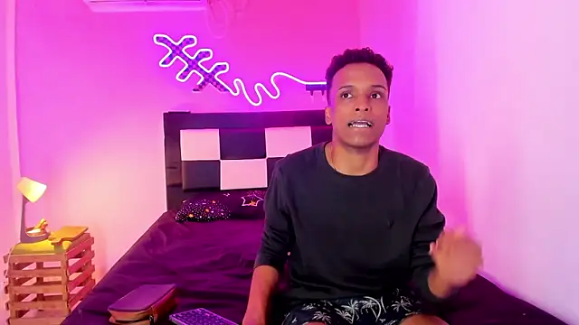 Black Guys Pervert  online show from 11.29.25