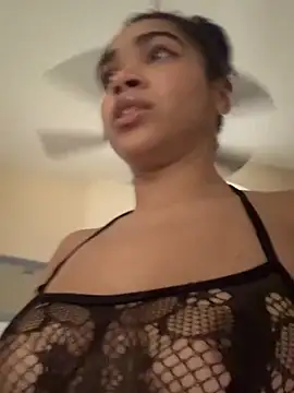 Snapshot of Kiki_hammyy chatting on 04.19.26 Kiki hammyy online show from 04.19.26