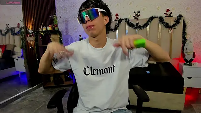 kaelwolf tay online show from 01.05.26