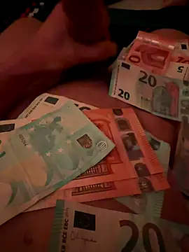 Snapshot of klkmam chatting on 11.26.25 klkmam online show from 11.26.25