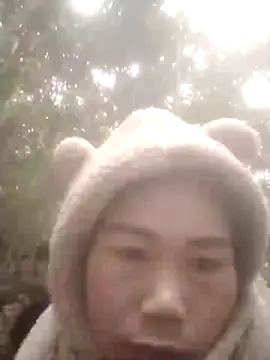 Snapshot of meganmeo chatting on 12.05.25 meganmeo online show from 12.05.25