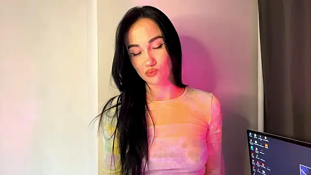 Beautyofnlka online show from 11.29.25