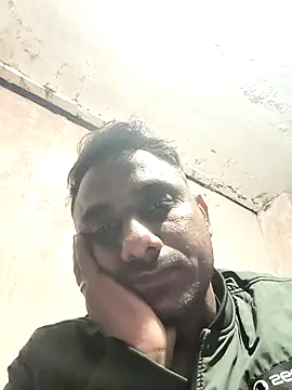 Snapshot of aryaaap chatting on 11.25.25 aryaaap online show from 11.25.25