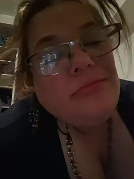 Tasmine online show from 11.28.25