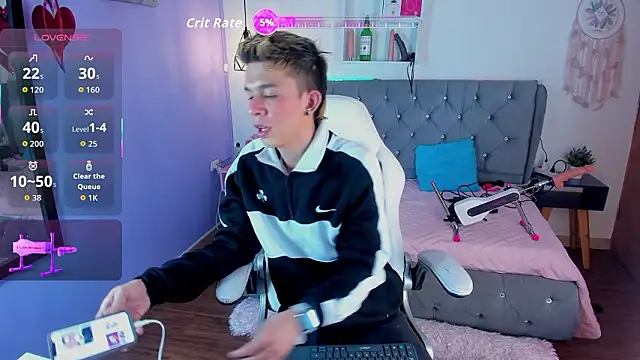 Snapshot of Juaan_Diick chatting on 02.27.26 Juaan Diick online show from 02.27.26