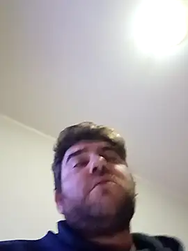 Snapshot of ziopaglia chatting on 11.28.25 ziopaglia online show from 11.28.25