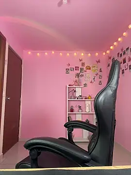 Davne  online show from 02.24.26