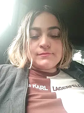 sexy aurora ourdoors online show from 11.28.25