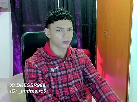 Snapshot of secret_justin7 chatting on 12.03.25 secret justin7 online show from 12.03.25