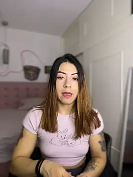 MaddieHunter online show from 12.04.25