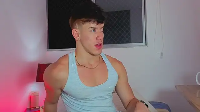 Snapshot of Maxx_cooper chatting on 11.24.25 Maxx cooper online show from 11.24.25