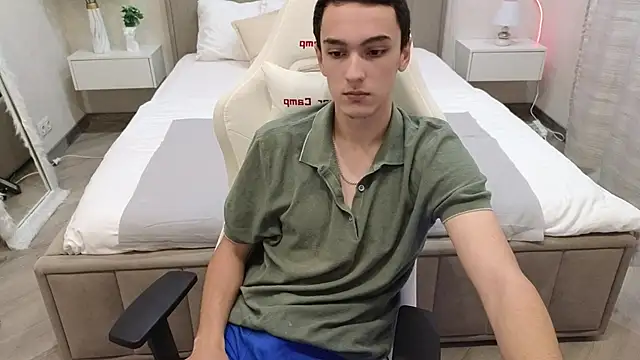 MoonlinSkinn online show from 11.26.25