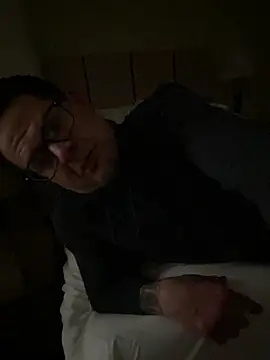 Snapshot of JSizzle13 chatting on 01.07.26 JSizzle13 online show from 01.07.26