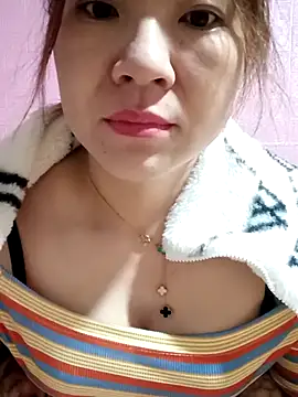 Lily-ross22 online show from 11.28.25