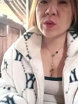 Lily-ross22 online show from 01.12.26