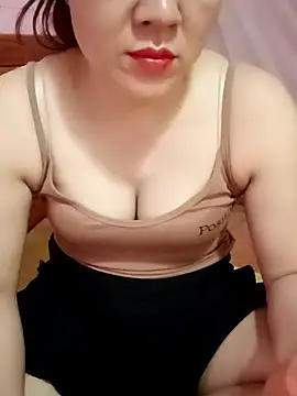Snapshot of Lily-ross22 chatting on 06.07.26 Lily-ross22 online show from 06.07.26