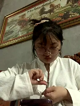 lau-2 online show from 12.04.25