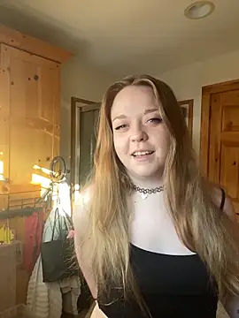 Snapshot of SmirkFans chatting on 02.17.26 SmirkFans online show from 02.17.26