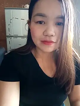 Snapshot of arina-11 chatting on 12.15.25 arina-11 online show from 12.15.25