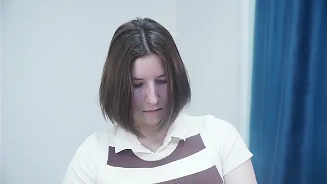 Snapshot of AnnalisaYeary chatting on 11.25.25 AnnalisaYeary online show from 11.25.25