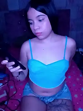 Snapshot of Tatiana18Strip chatting on 11.26.25 Tatiana18Strip online show from 11.26.25