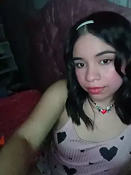 Snapshot of Tatiana18Strip chatting on 12.16.25 Tatiana18Strip online show from 12.16.25