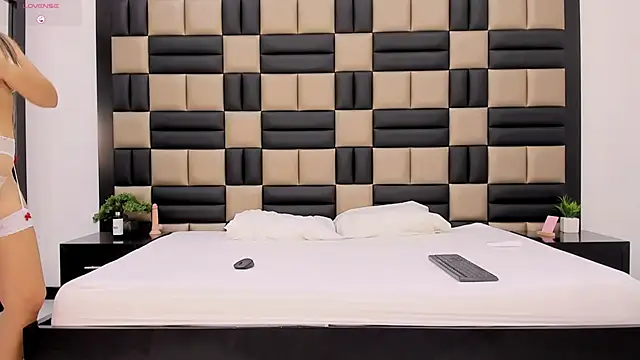 Snapshot of JessicaBosch chatting on 01.07.26 JessicaBosch online show from 01.07.26