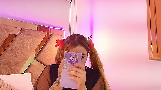 Snapshot of emma_cook_ chatting on 11.27.25 emma cook online show from 11.27.25