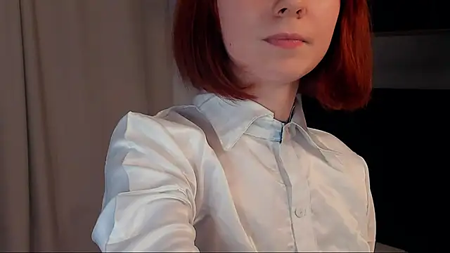 Snapshot of SaraAsberry chatting on 12.01.25 SaraAsberry online show from 12.01.25