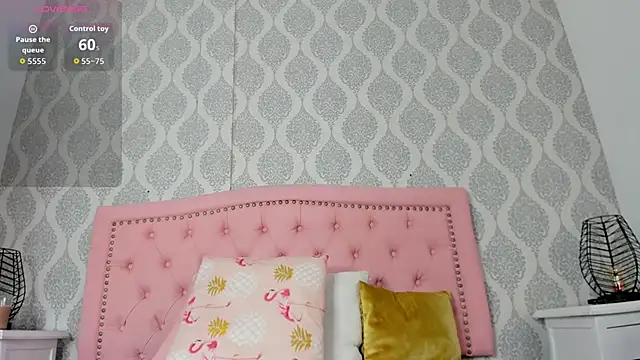 emma scott 7 online show from 04.15.26