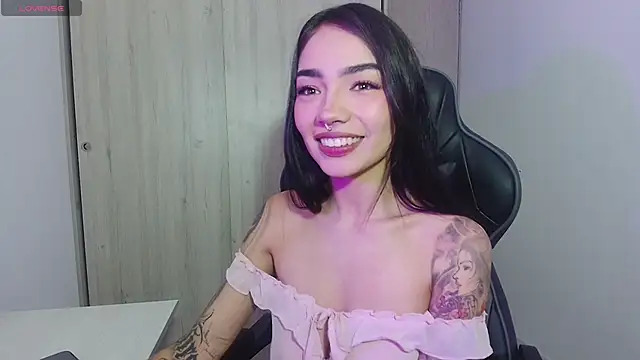 Snapshot of AriaLakshmi chatting on 02.24.26 AriaLakshmi online show from 02.24.26