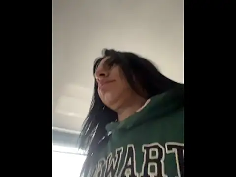 SaraAndrade  online show from 12.16.25