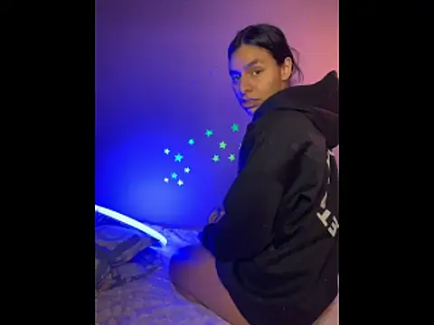 SaraAndrade  online show from 01.19.26