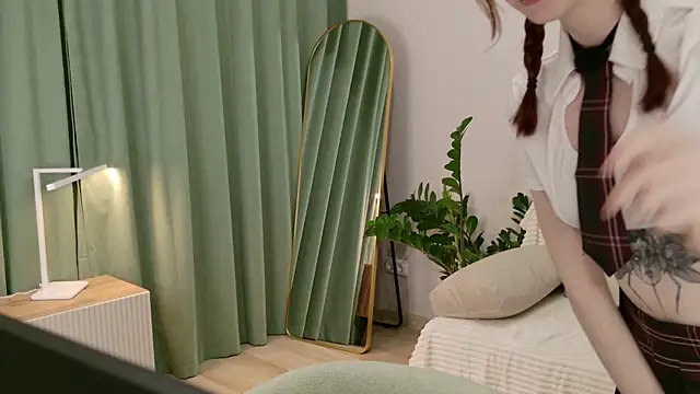 eva aria online show from 12.04.25