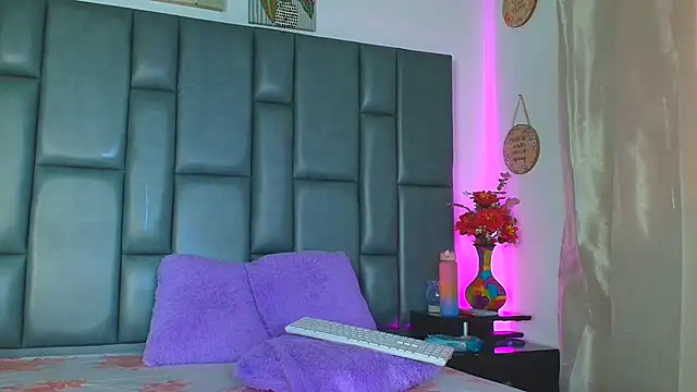 Snapshot of TashaNaughty4u chatting on 02.07.26 TashaNaughty4u online show from 02.07.26