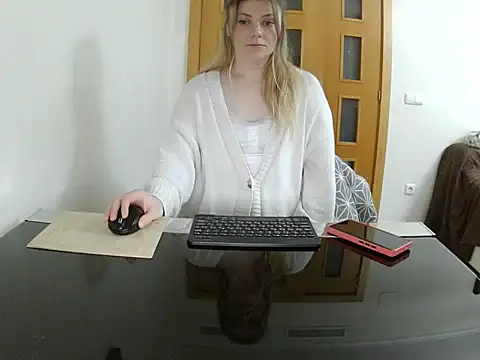 Adelyxveex online show from 12.20.25