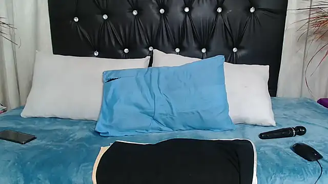 SavageHoney online show from 03.19.26