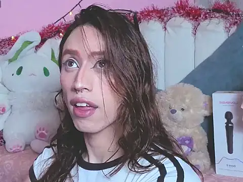 Snapshot of _i_love_star_ chatting on 12.15.25 i love star online show from 12.15.25