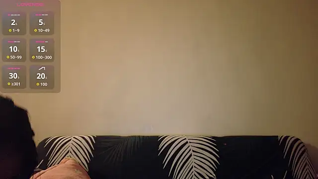 Snapshot of Juliet_official_pro chatting on 12.20.25 Juliet official pro online show from 12.20.25