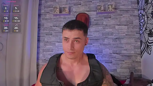 Snapshot of connorsmithvip chatting on 11.25.25 connorsmithvip online show from 11.25.25