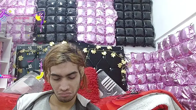 Snapshot of andresdark_07 chatting on 12.20.25 andresdark 07 online show from 12.20.25