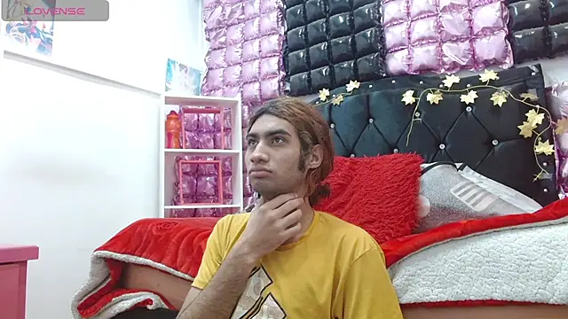 Snapshot of andresdark_07 chatting on 01.10.26 andresdark 07 online show from 01.10.26