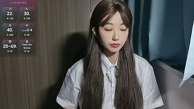 Snapshot of Yyoo-99 chatting on 11.29.25 Yyoo-99 online show from 11.29.25