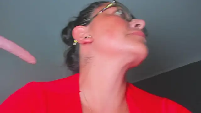 Snapshot of sophie_1_ chatting on 02.08.26 sophie 1 online show from 02.08.26