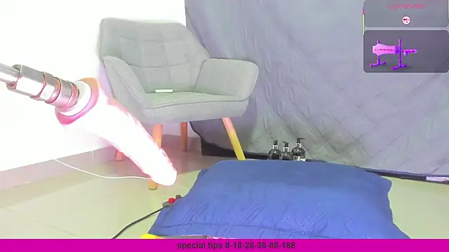 Snapshot of sophie_1_ chatting on 02.27.26 sophie 1 online show from 02.27.26