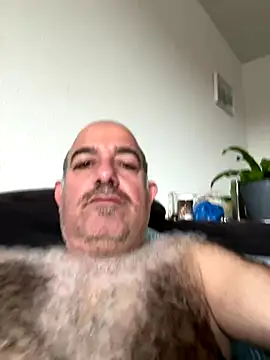 Laufla online show from 12.20.25