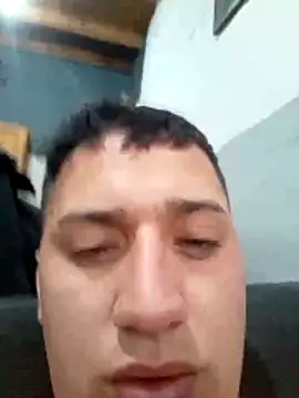 Snapshot of Alvarezz0202 chatting on 05.22.26 Alvarezz0202 online show from 05.22.26